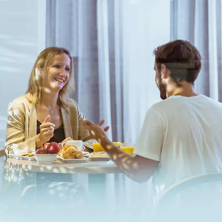 Mercure Centre Wilson Capitole מלון