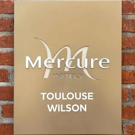 Mercure Centre Wilson Capitole Hotell 4*