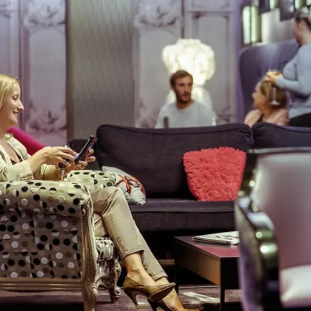 Mercure Centre Wilson Capitole מלון