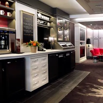 Mercure Centre Wilson Capitole Hotell 4*