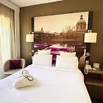 머큐어 센터 윌슨 캐피톨 호텔 4*
