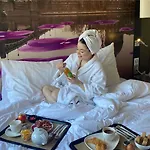 호텔 머큐어 센터 윌슨 캐피톨 4*